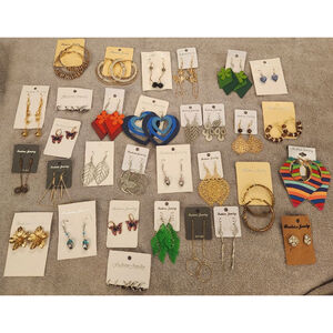 31 pairs of fashion Jewelry Earrings
